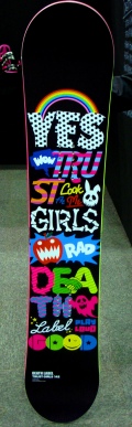 0910 DEATH LABEL BOARD★TRUST GIRLS